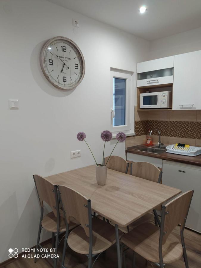 Evelyn Apartman Hajdúszoboszló Exteriör bild
