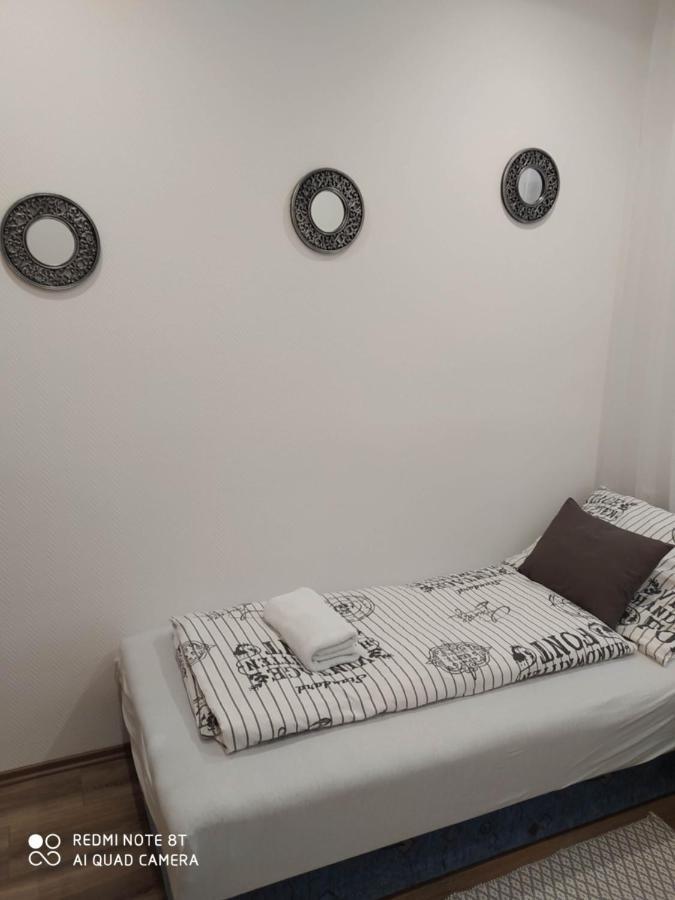 Evelyn Apartman Hajdúszoboszló Exteriör bild